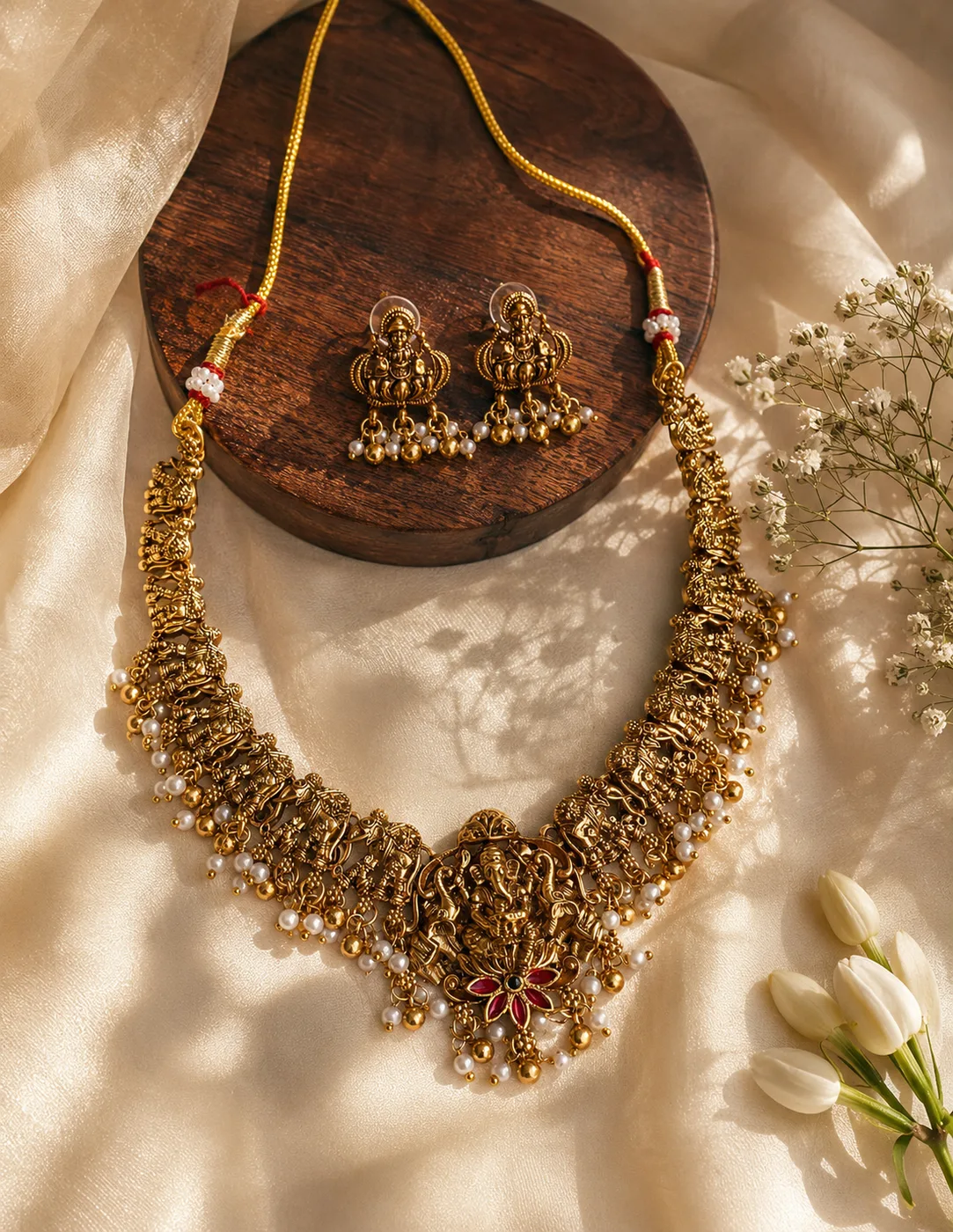 Eka Ganapathi Ratna Necklace Set