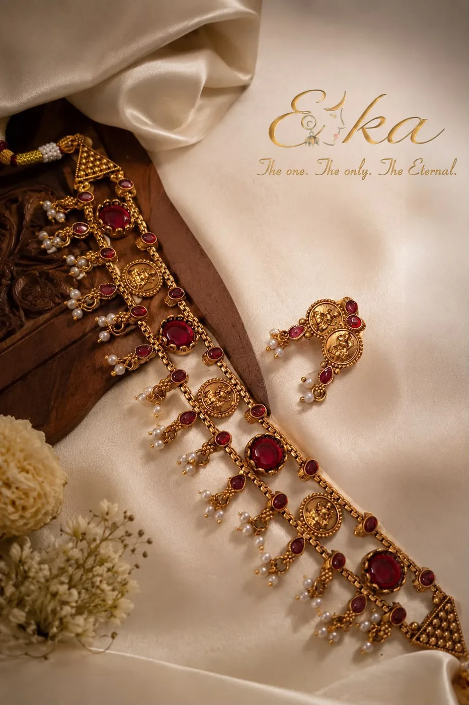 Eka Tharanga necklace