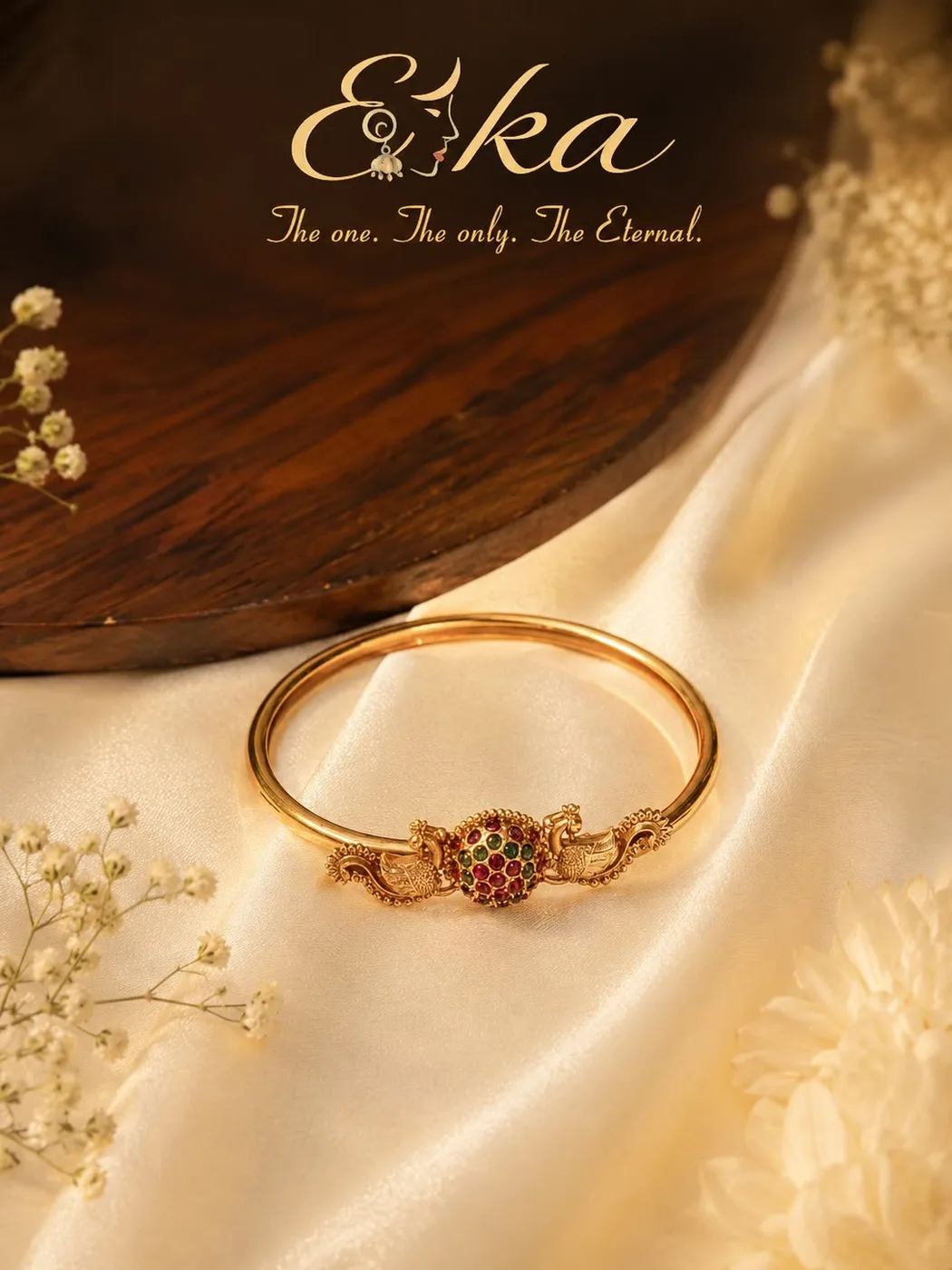 Eka Maanikya Bangle